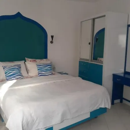 Sunset Boutique & Πανσιόν