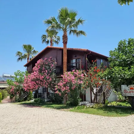 Sunset Boutique & Çıralı