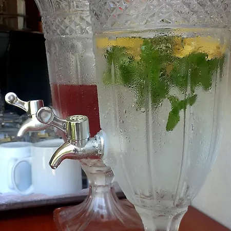 Sunset Boutique & Πανσιόν Çıralı