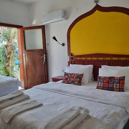 Sunset Boutique & Çıralı