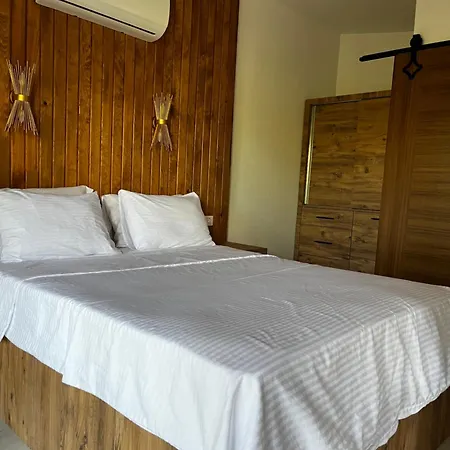 Sunset Boutique & Πανσιόν