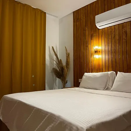 Sunset Boutique & Πανσιόν