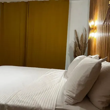 Sunset Boutique & בית הארחה Çıralı
