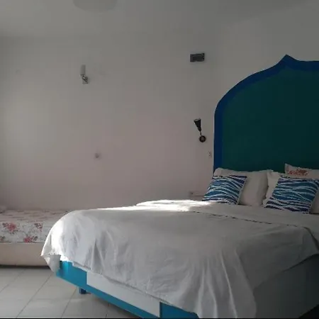 Πανσιόν Sunset Boutique &