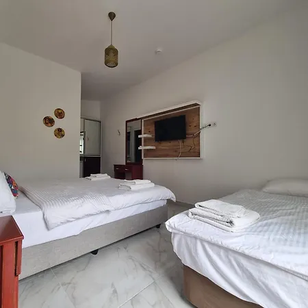 Sunset Boutique & Çıralı