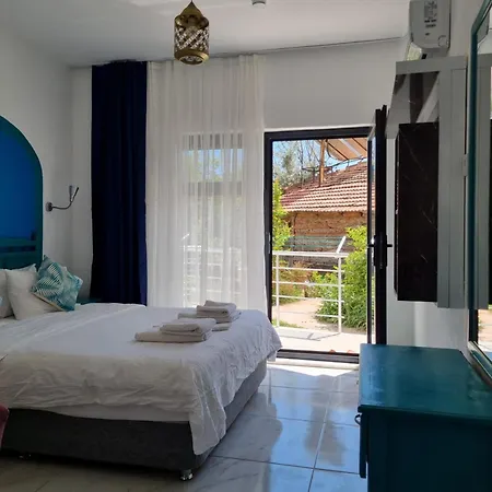 Sunset Boutique & Çıralı