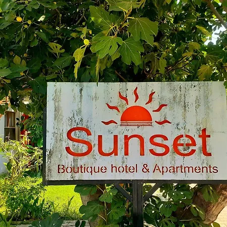Sunset Boutique & Guest house 3*